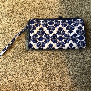 Blue and White Vera Bradley Wrislet/Clutch